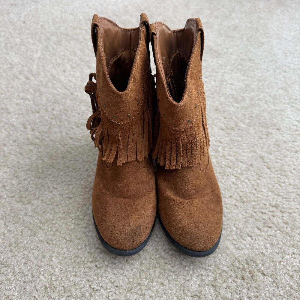 Cat & Jack Brown Fringe Ankle Boots - Picture 4 of 5